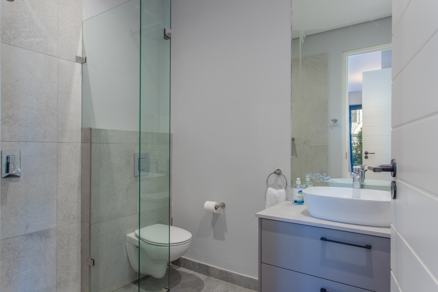 5 Bedroom Property for Sale in Val De Vie Estate Western Cape